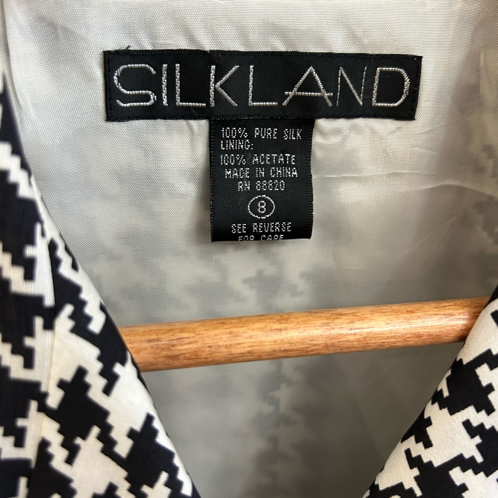 Silkland Vintage 100% Silk Blouse - Picture 6 of 12